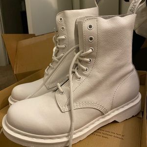 Dr Martens MONO 1460 PASCAL, white 8-eye boot